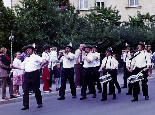 1971 07 Spielmannszug der Schtzen2